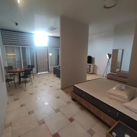 Astak Apartment Piraeus Exterior photo