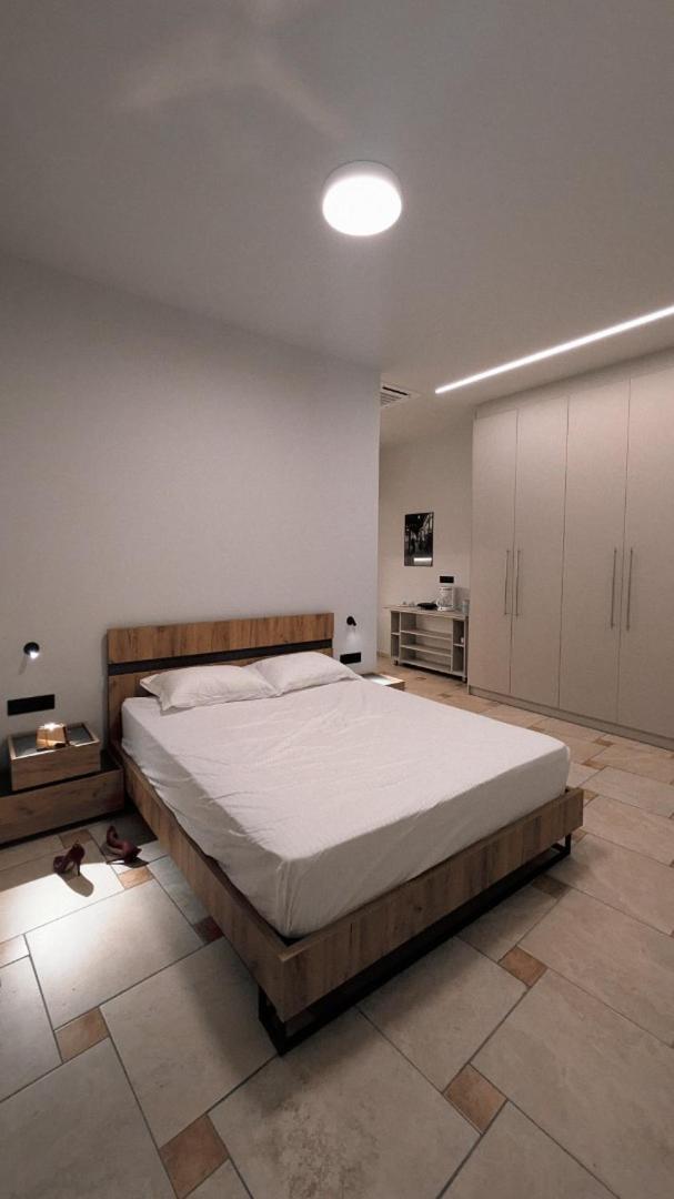 Apartment Astak Piraeus